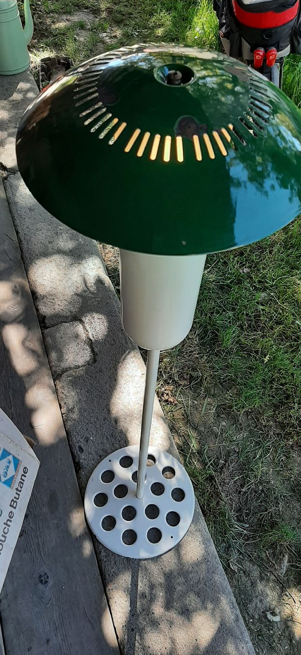 Campingaz Lampade & Luci: Funktionierende Lumostar Camping Stehlampe, ca.1970 – Usato da Schwarzenburg venduto da Nida7