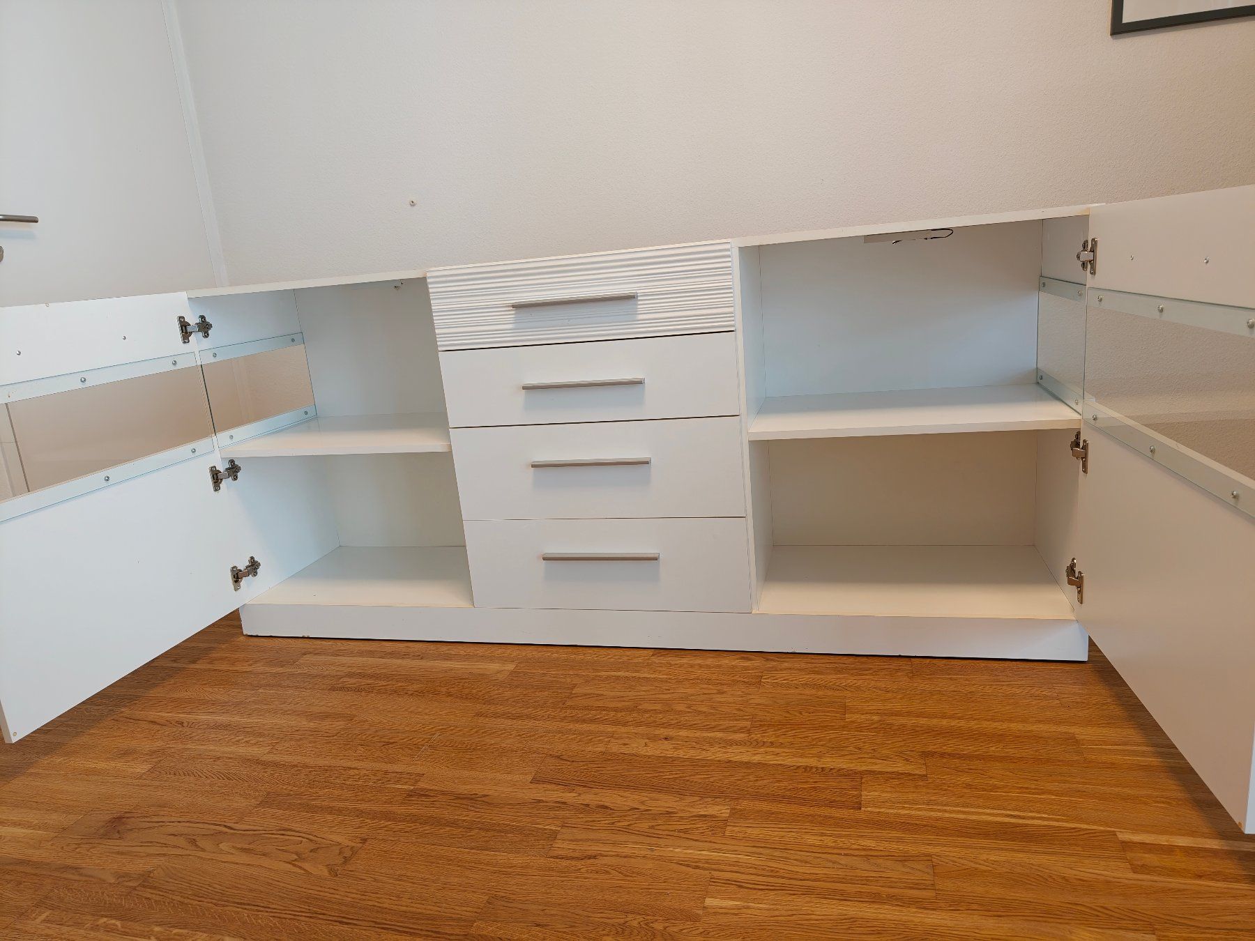 Cassettiere: Kommode Sideboard Weiss Glas – Usato da Wallisellen venduto da m00ds 2