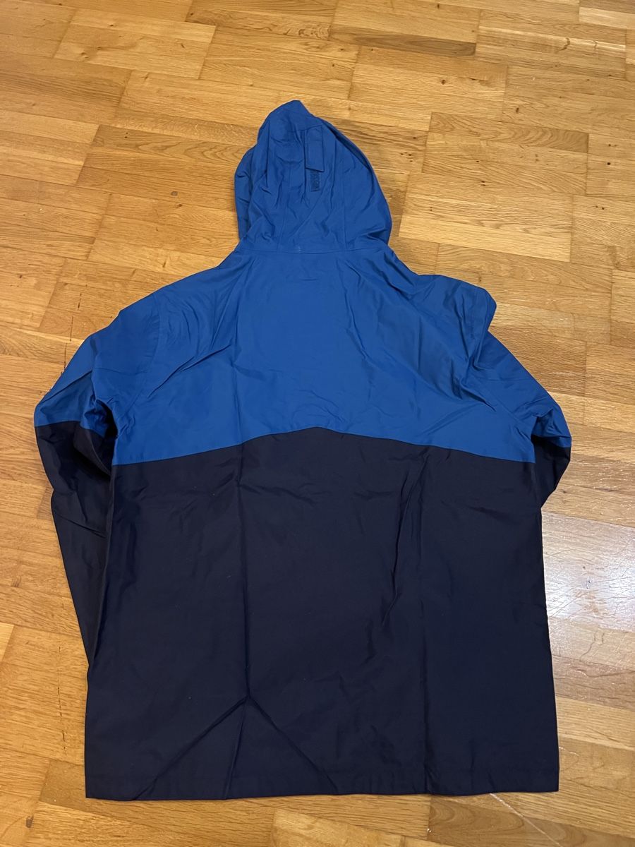 Giacche: Regenjacke 161/172 – Usato da Herisau venduto da YOLO76 1