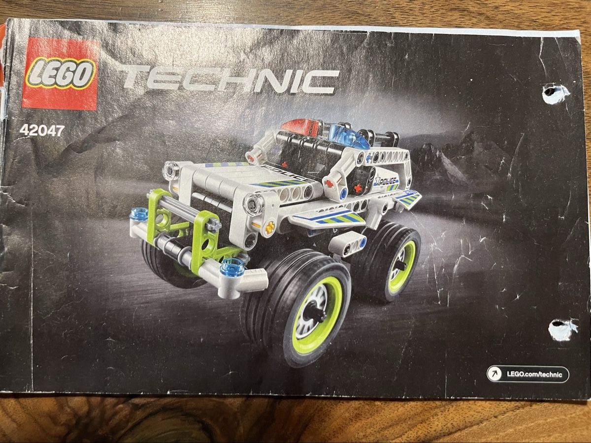 Technics Kit di costruzioni: LEGO Technic Polizeiauto (42047) – Usato da Sempach venduto da Sucher8 2