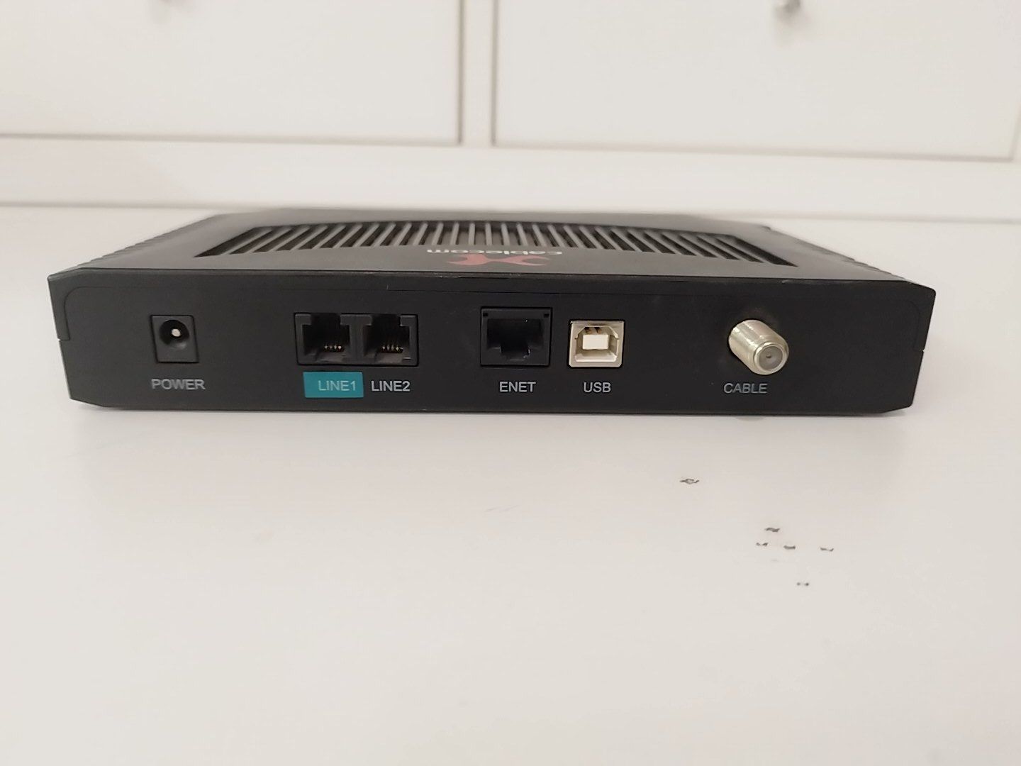 Modem & Router: Modem cablecom VCM03 (inkl. Netzteil) – Usato da Uster venduto da NEVERLASTTRADING 2