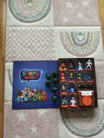 Story Mania Sammelbox mit 12 Figuren Top Zustand!