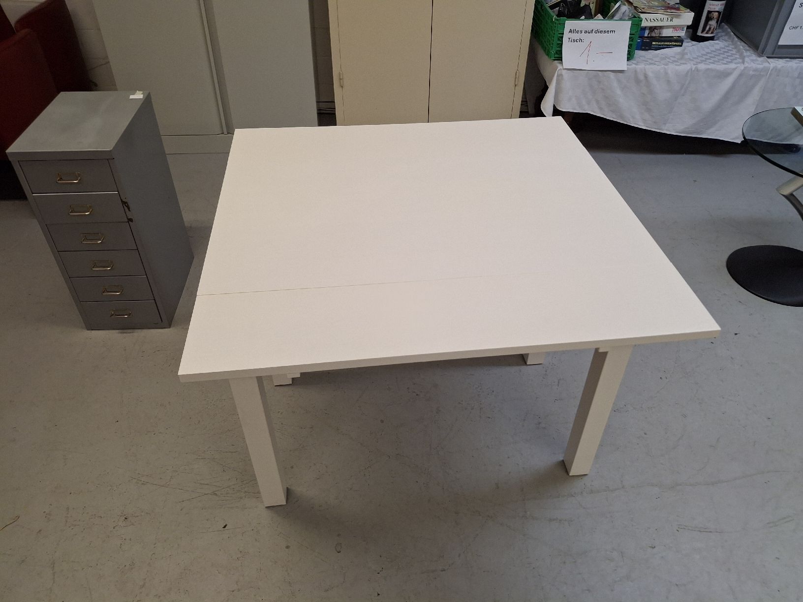 Ikea Bjursta Esstisch, ausziehbar 90x50 cm (Gebraucht) in Fislisbach für CHF 39 – nur Abholung auf Ricardo kaufen