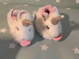 Süsse Einhorn Hausschuhe Gr. 0-6 monat NEU