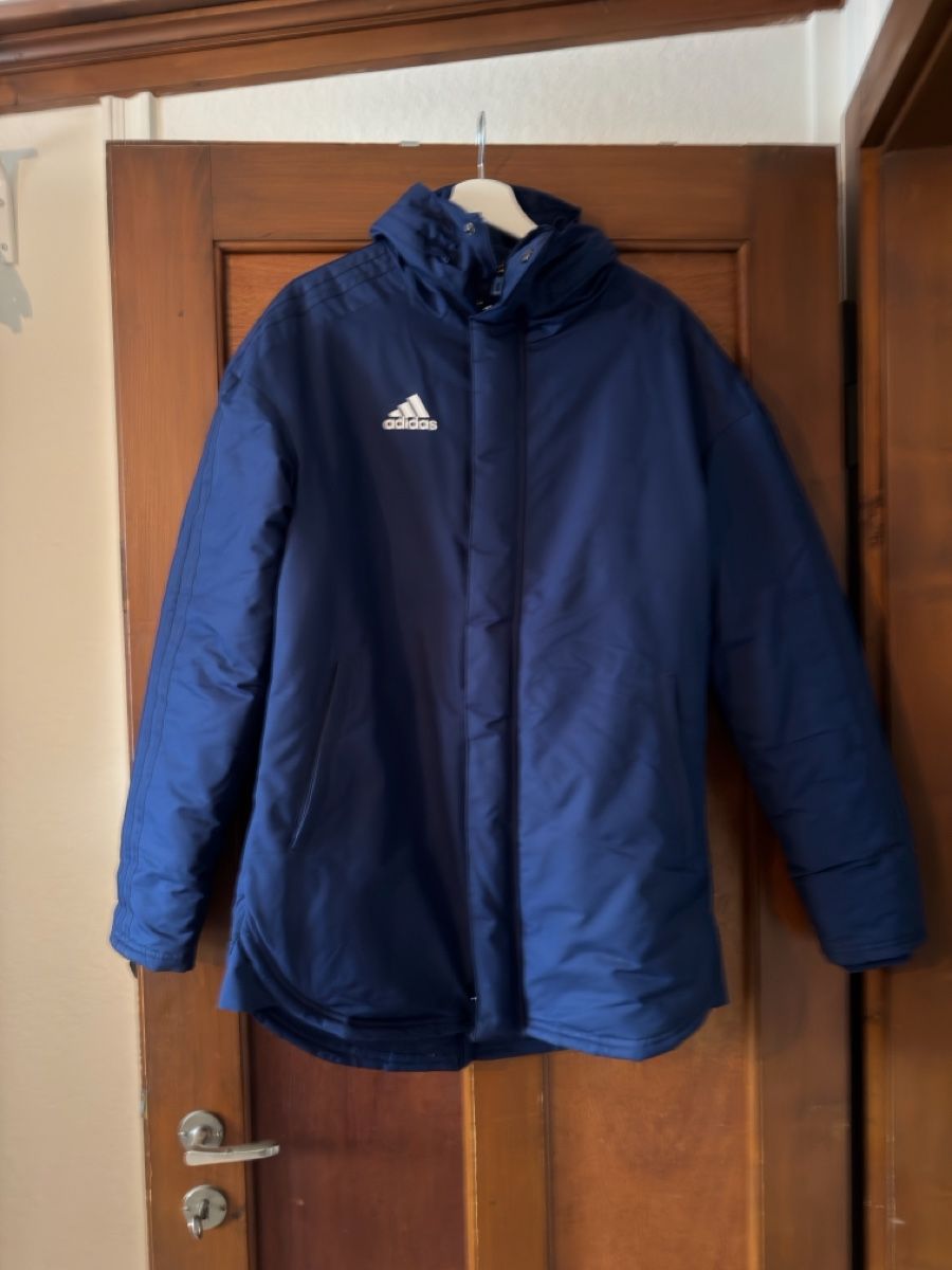 Adidas Giacche: Adidas Fussballjacke – Usato da Davos Platz venduto da ang_m2dp