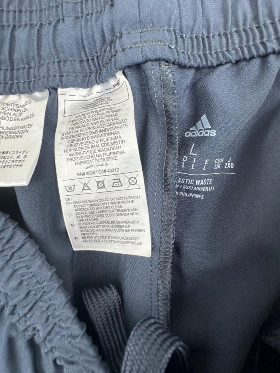 Adidas Pantaloni: Adidas Real Madrid sweatpants – Usato da Erlinsbach SO venduto da TogaResell 3