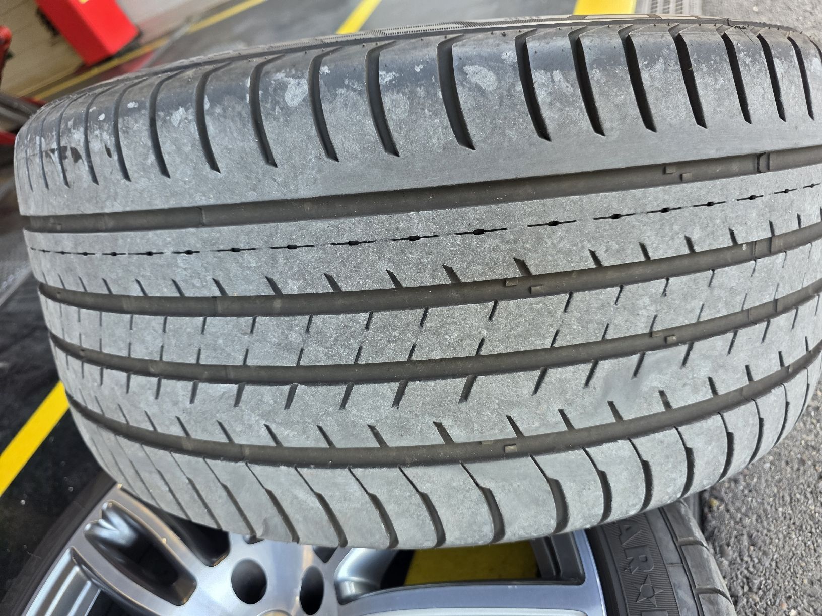 Maserati Cerchioni: Felgen Maserati mit sommer pneu – Usato da Unterentfelden venduto da dan_jt8w 3