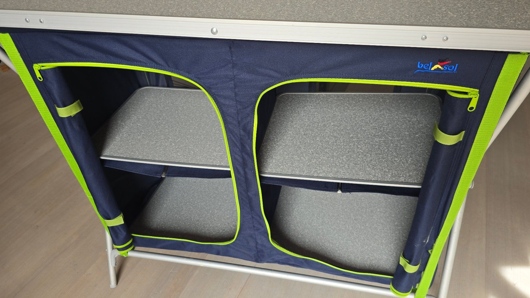 Komplettküchen: Küchenbox Camping – Gebraucht aus Solothurn von Platin 1