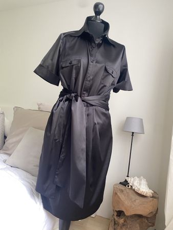 Apart Kleid