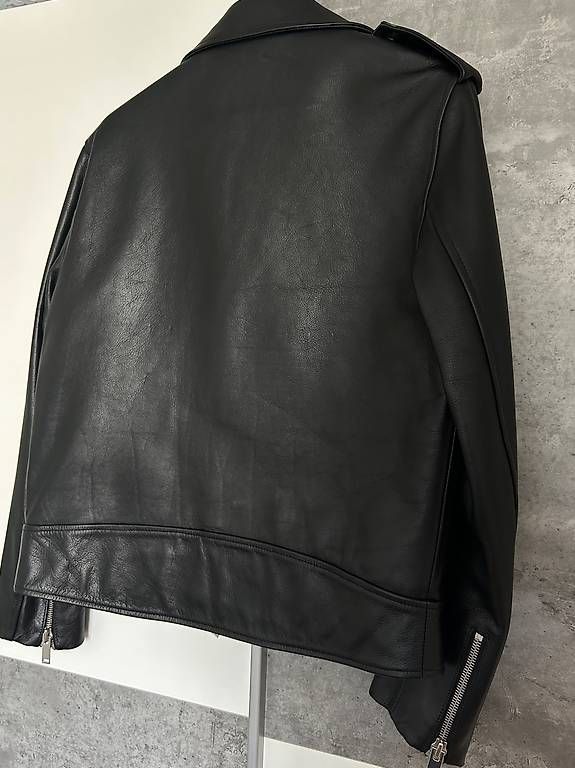 Sandro Giacche: Lederjacke Sandro Paris schwarz Grösse M – Nuovo (secondo la descrizione) da Niederglatt ZH venduto da Julia_4 4