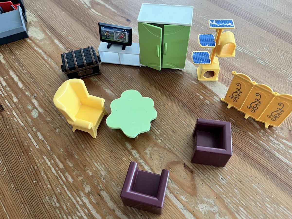 Playmobil Giocattoli: Playmobil Einrichtung Zubehör  – Usato da Rickenbach LU venduto da Maxianer 3