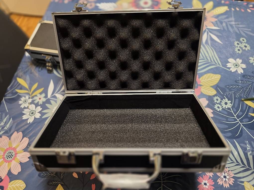 Reisekoffer: Alu koffer 2X – Neu und originalverpackt aus Bassersdorf von ros_mn7q 1