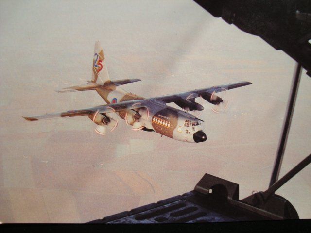 Cartes postales: R.A.F. Hercules C. 1P – Neuf avec emballage d'origine à Thun par Abigboss
