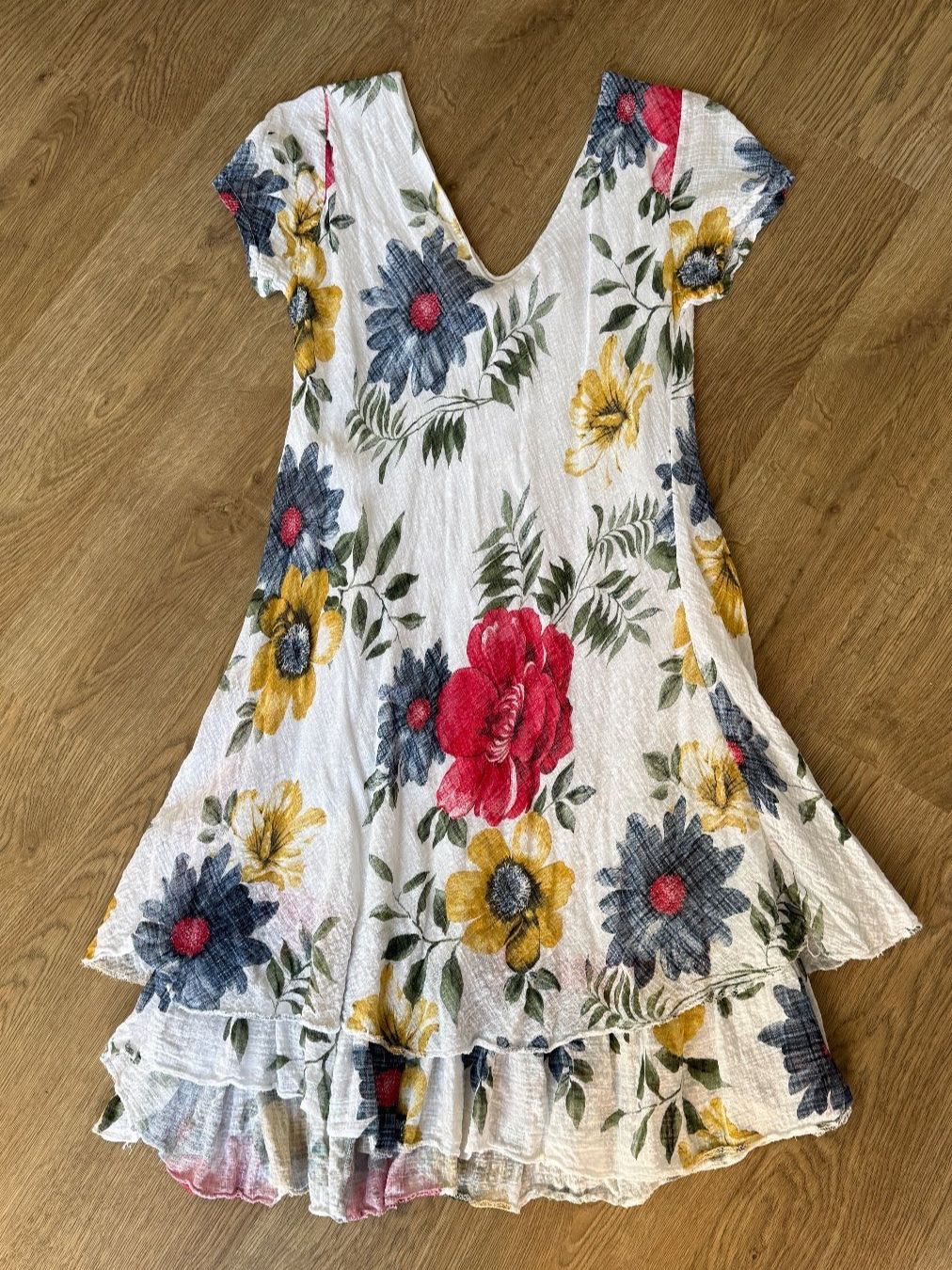 Vestiti: Robe d'été légère à fleurs – Usato da Yverdon-les-Bains venduto da _sabrinah_
