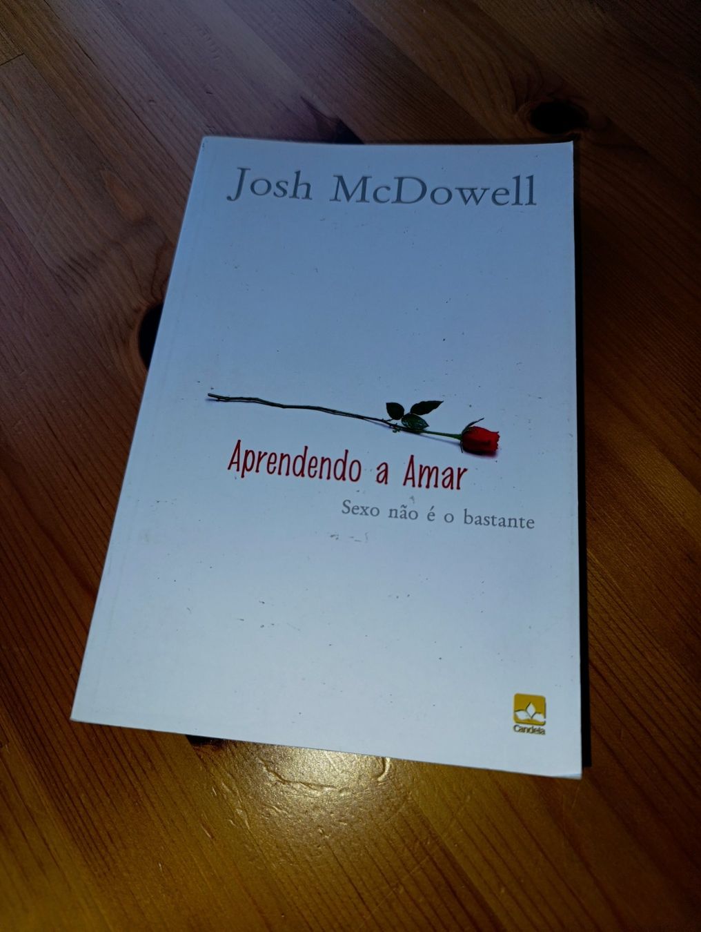 Livres: Aprendendo a amar - Josh McDowell – D'occasion à Prangins par Timband