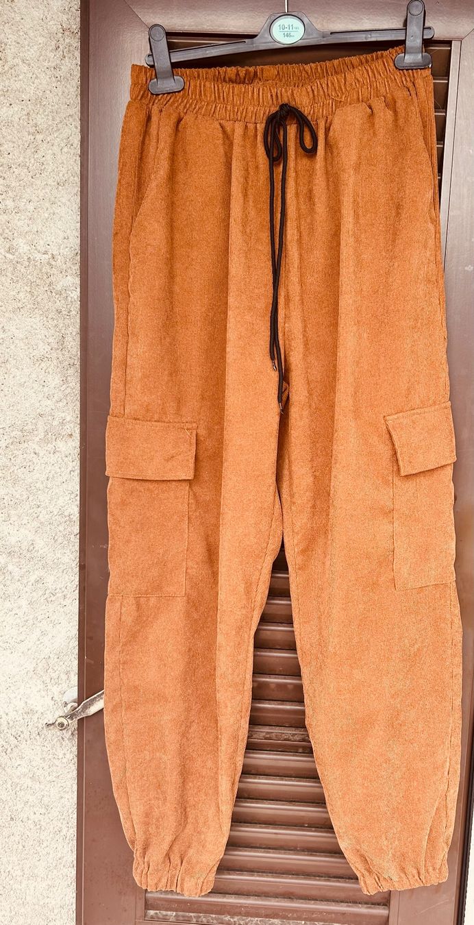 Shein Anzüge & Kostüme: Completo giacca e pantalone in velluto a costine – Gebraucht aus Lopagno von CLep 1
