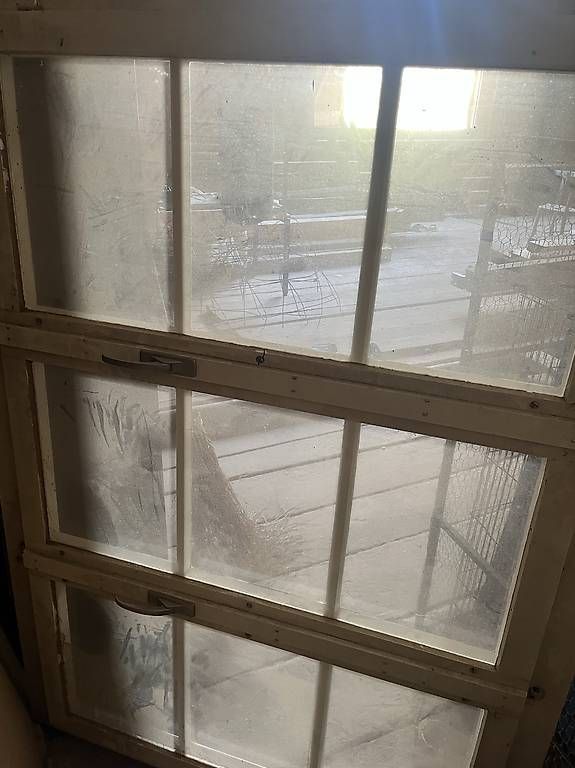 Fenster: Fenster – Gebraucht aus Englisberg von Tobetz 1