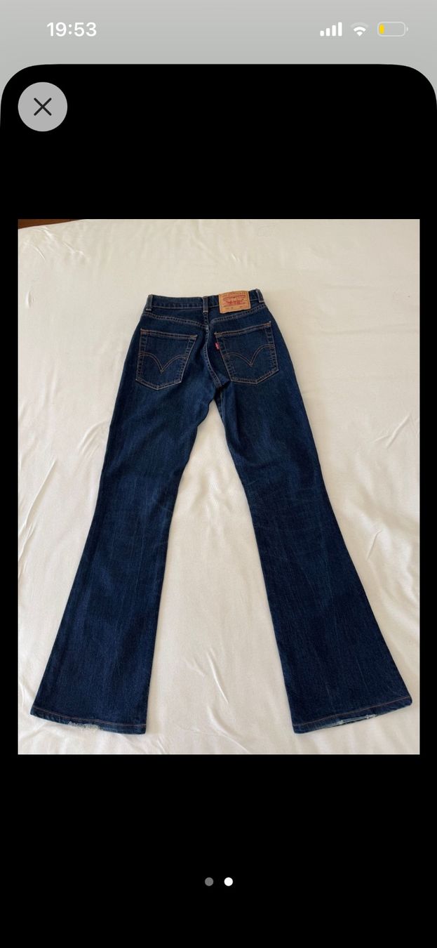 Levi's Jeans: Levi's - Jeans 525 – Nuovo (secondo la descrizione) da Zürich venduto da Lydilippuner