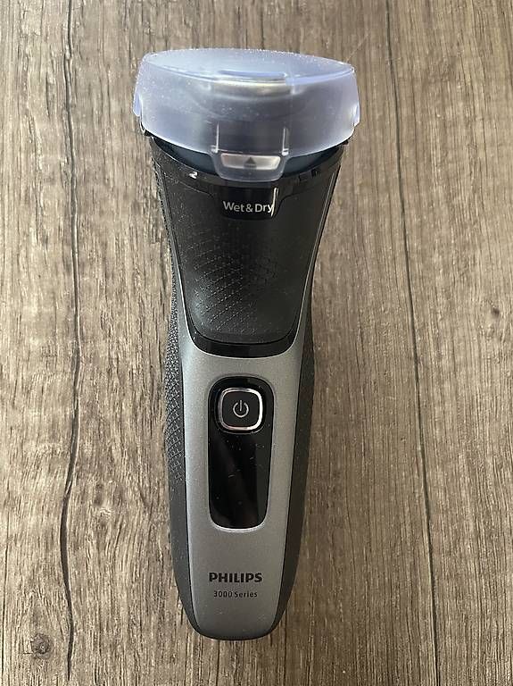 Rasoi & Lamette da barba: Rasierer Philips 3000 wie neu – Usato da Frutigen venduto da swissTCGworld 1