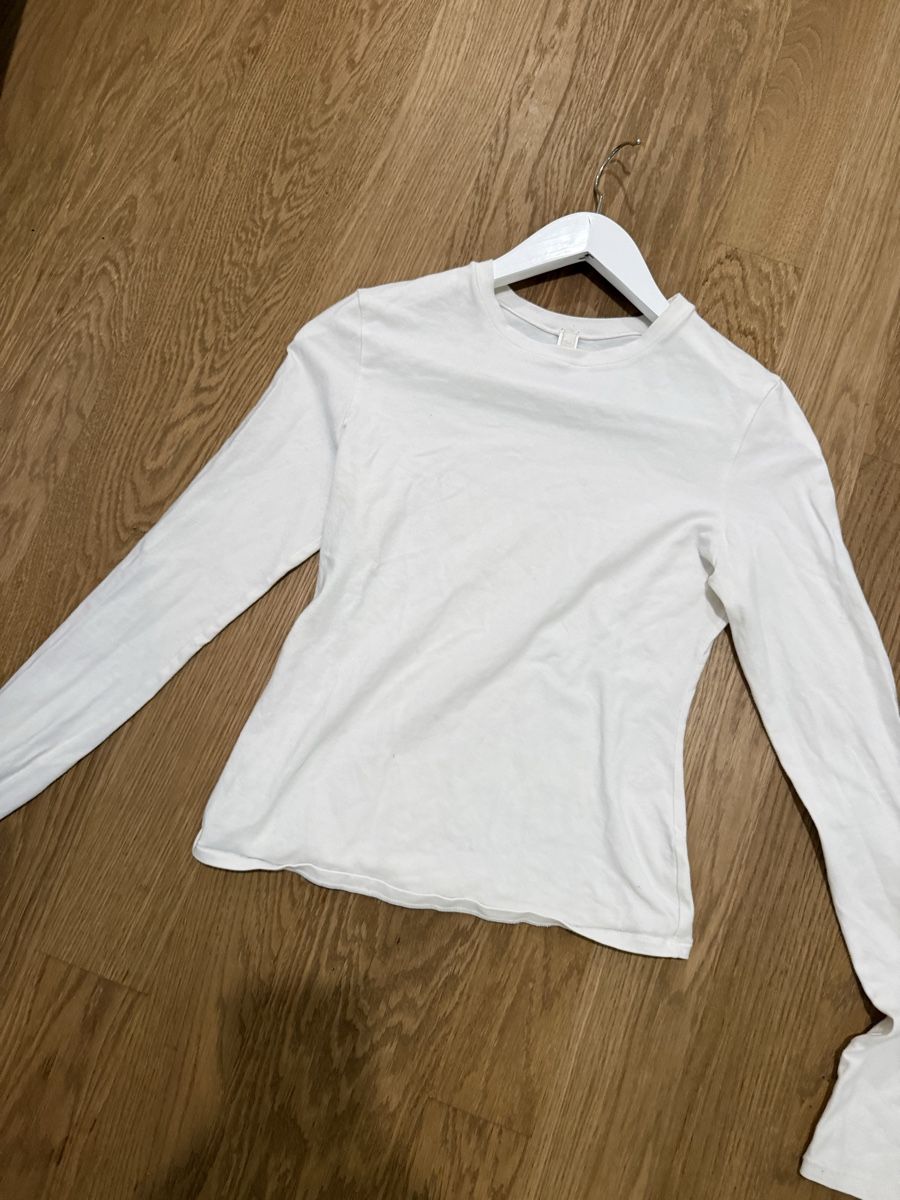 Skims Top: Skims Longsleeve White – Usato da Bottmingen venduto da Itsclaire 5