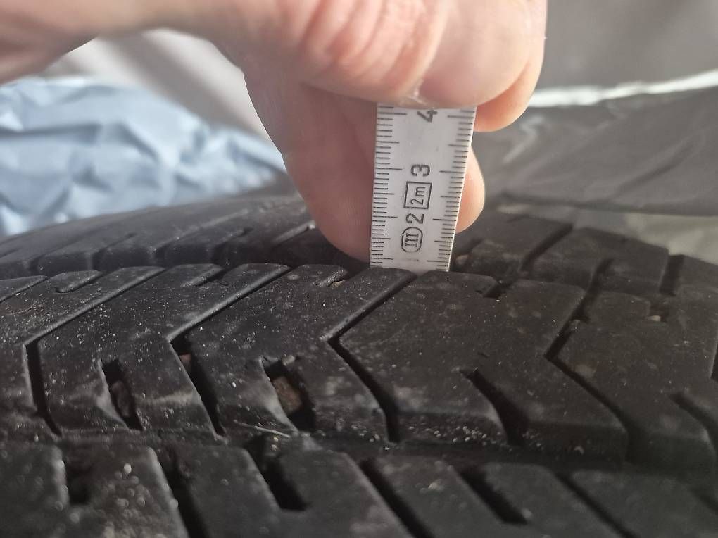 Pneus & Kompletträder: Sommerpneu 235/65 R16C – Gebraucht aus Chur von Markeroni 3