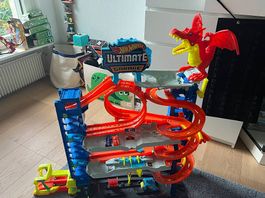 Hot Wheels City Bahn Ultimate Garage