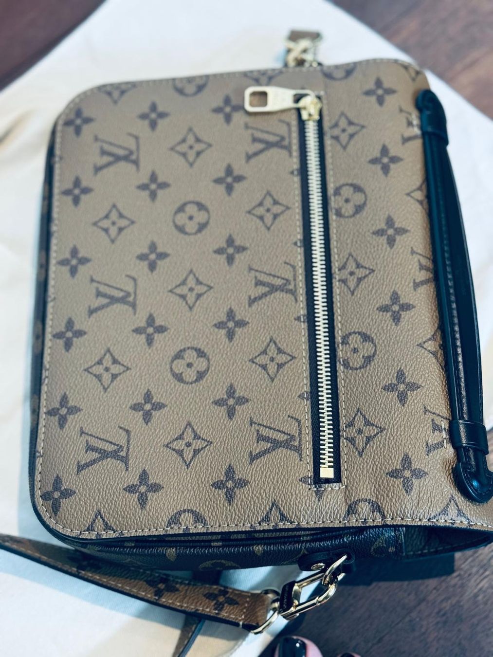 Louis Vuitton Borse da donna: Louis Vuitton Pochette Métis – Monogram Reverse Canvas – Usato da Hergiswil NW venduto da Shintana 8