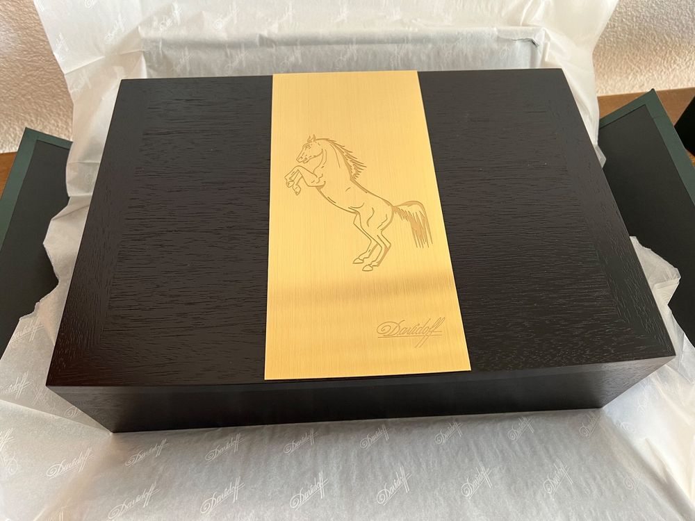 Humidor Davidoff prestige « Year of the horse » neuf! Kaufen auf Ricardo