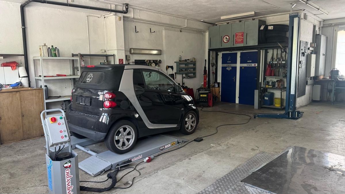 Altro per Eventi aziendali & Feste: Auto Garage Mitmieter gesucht – Usato da Schongau venduto da sabu46 2