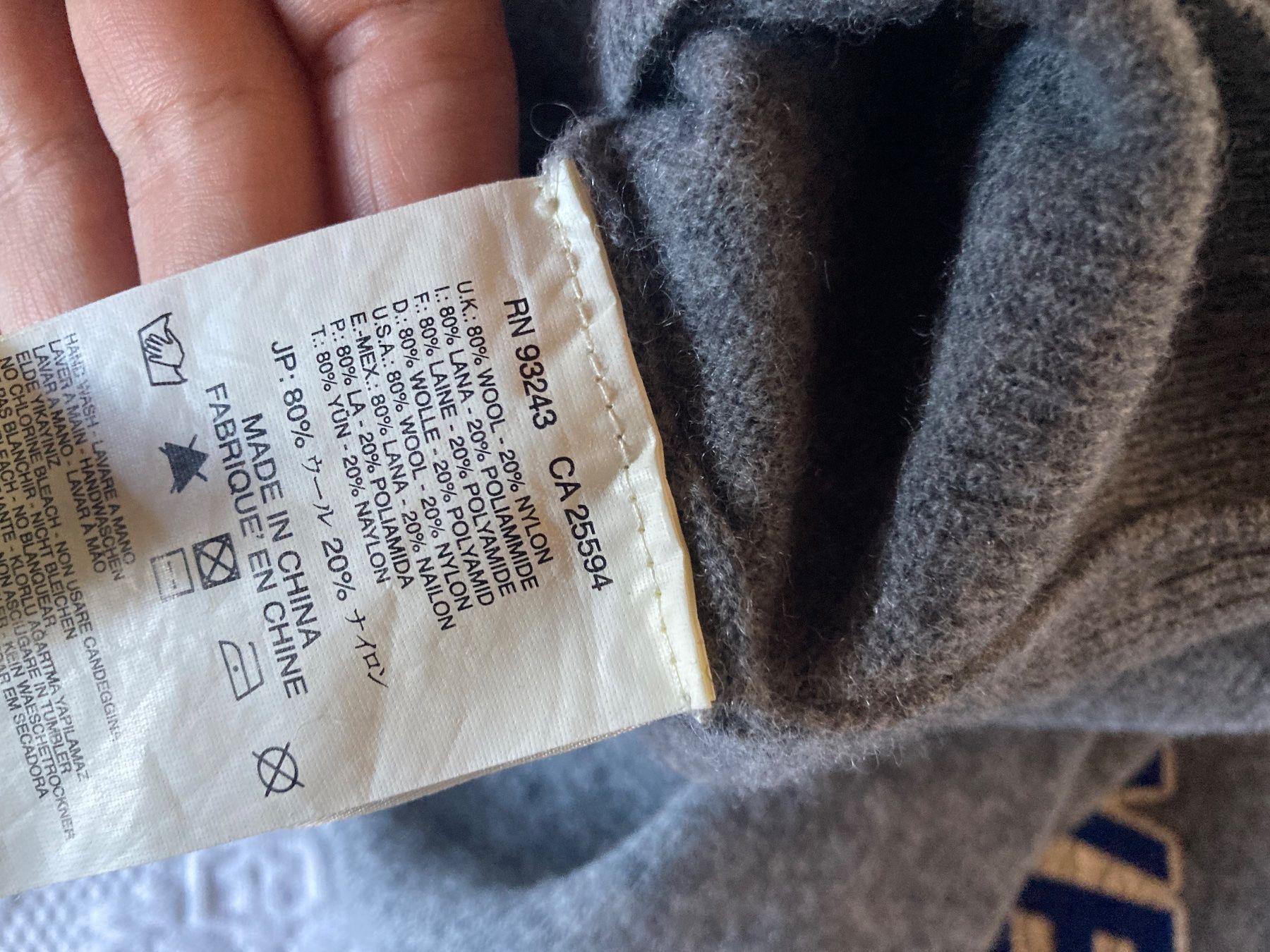 Diesel Pulls & Sweat-shirts: Diesel wool button-down v-neck sweater – D'occasion à Luzern par AM2nd 4