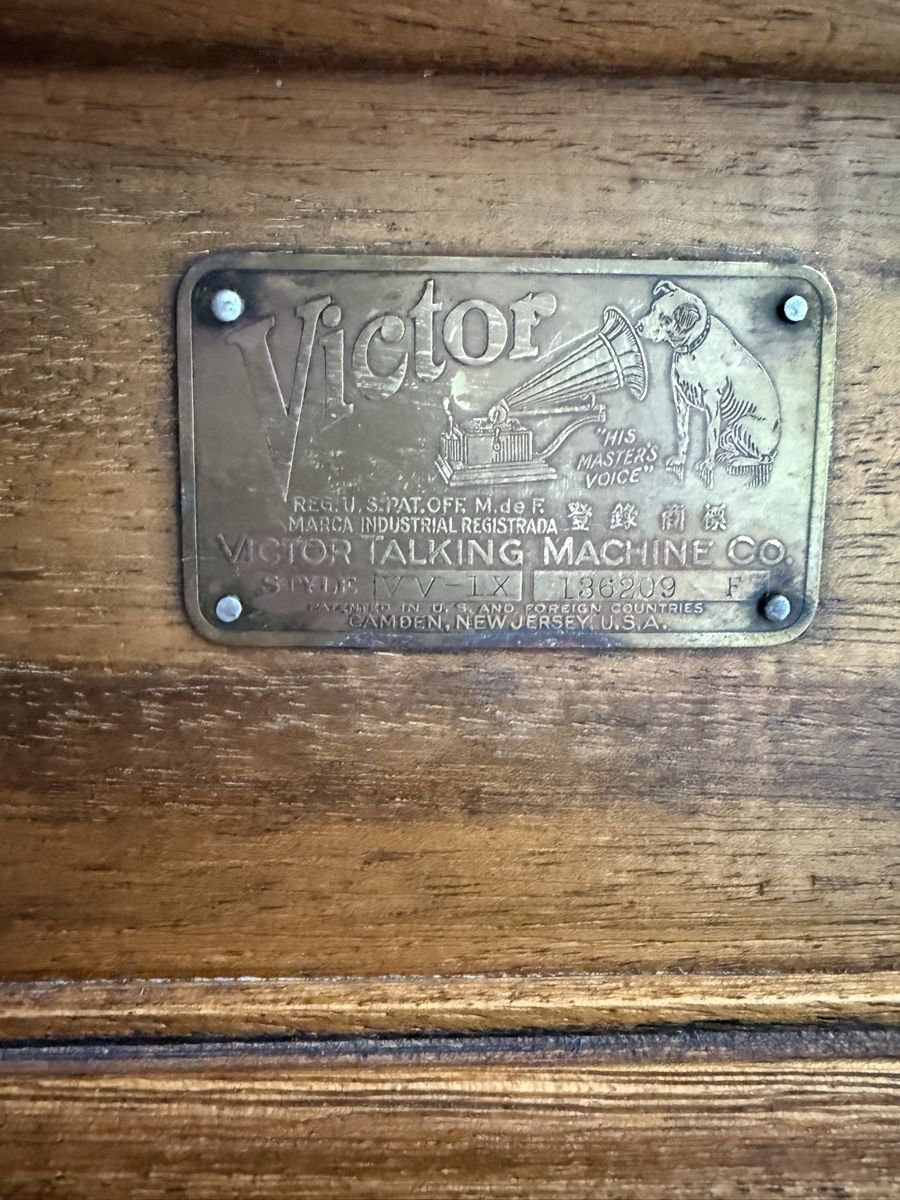 Tourne-disques: Grammophon Victor – D'occasion à Binningen par Lillocon 2