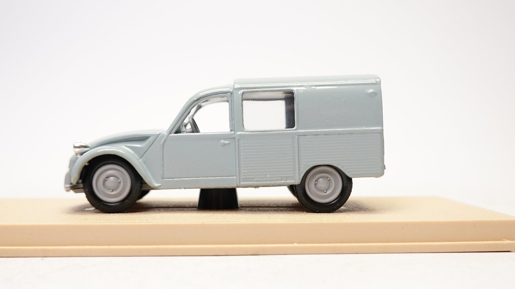 Vitesse Modellautos: e16 Eligor 1320 Citroen 3 CV 1964 – Gebraucht aus Thun von evinka_gmbh 5