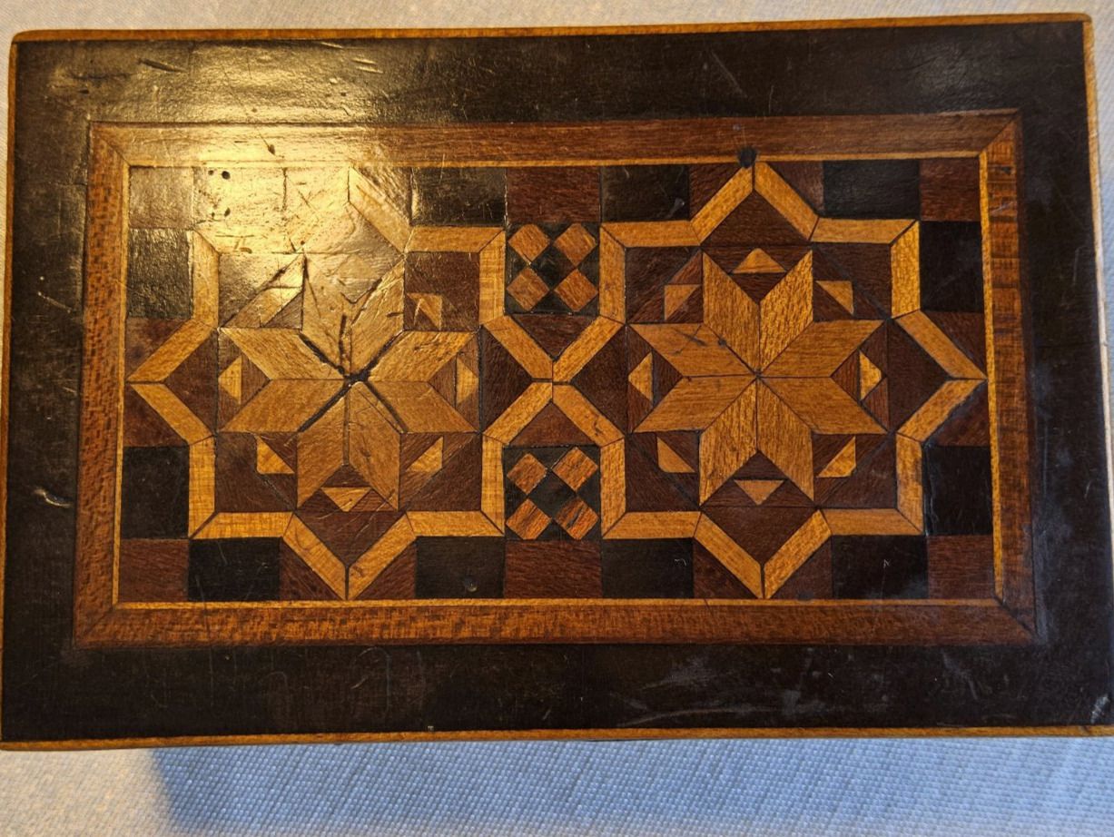 Dosen: Antike Holzbox Tunbridge Wells Kent, ca 1880 – Gebraucht aus Zürich von gutsan
