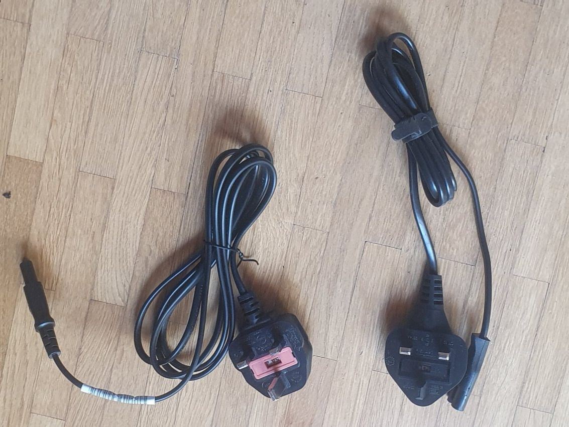 Cavi: Diverse Stromkabel mit Apparatestecker + FlachsteckerCH/D/GB – Usato da Schliern b. Köniz venduto da Evivo 7