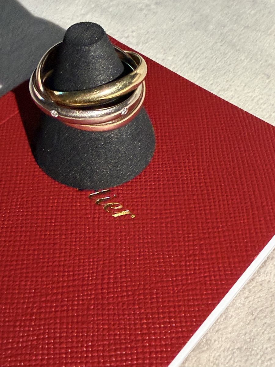 Cartier Anelli: CARTIER, BAGUE TRINITY, MODÈLE CLASSIQUE, 5 DIAMANTS – Usato da Allschwil venduto da fig_rs5d 2