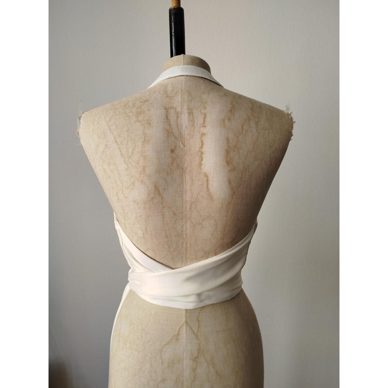 Zara Top: Satin Neckholder-Top mit Wasserfallausschnitt – Usato da St. Gallen venduto da jbu_ns6v 3