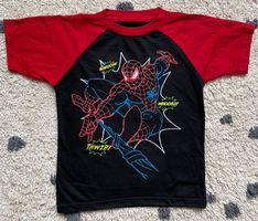 T-Shirt mit Spiderman, Grösse 110/116 ***NEU***