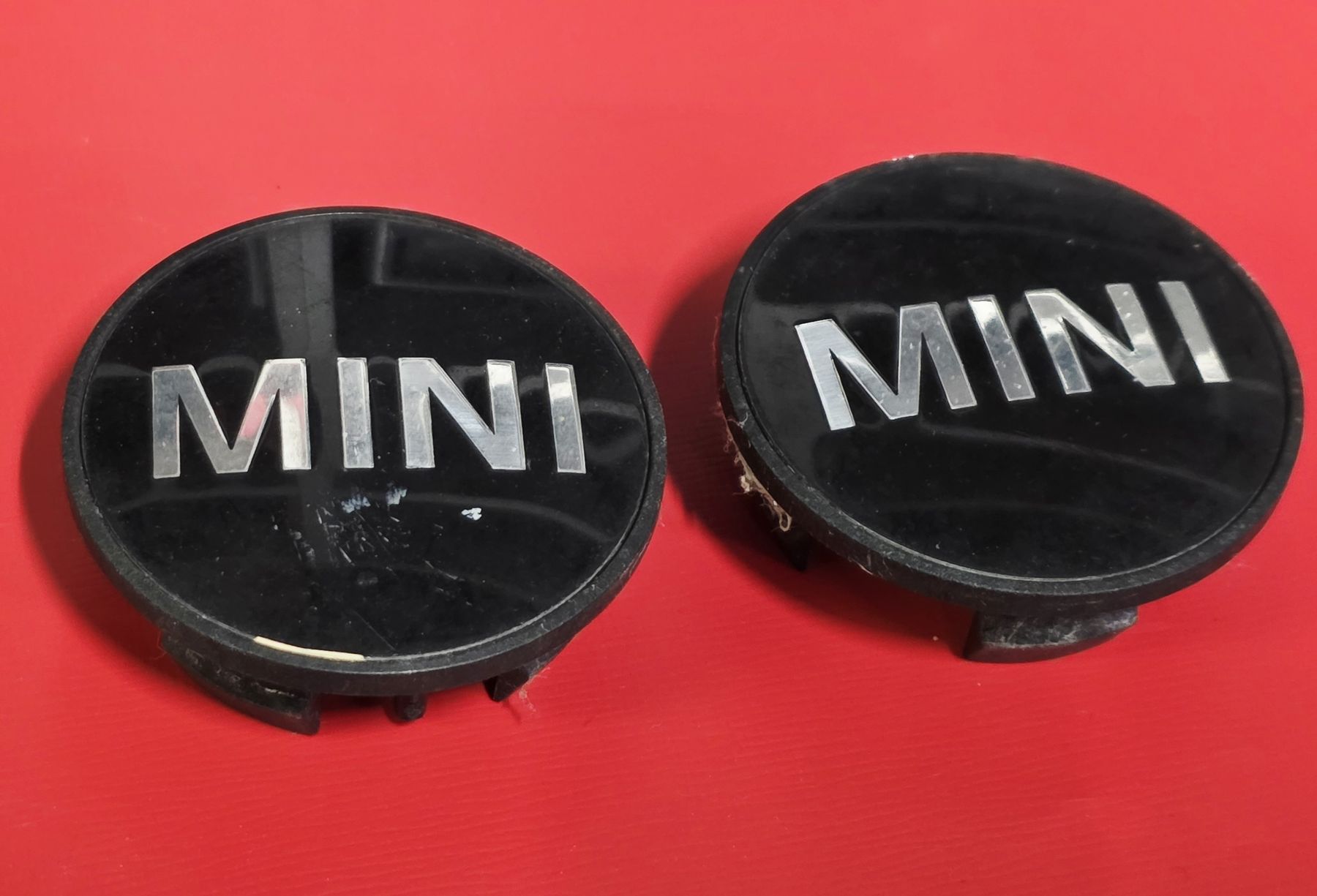 Mini Alle Autoersatzteile: 2x MINI Emblem – Gebraucht aus Reinach BL von _MasterK_