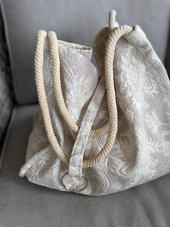 Sacs femmes: Handtasche - Handarbeit – Neuf (Voir description) à Luzern par Brokiland