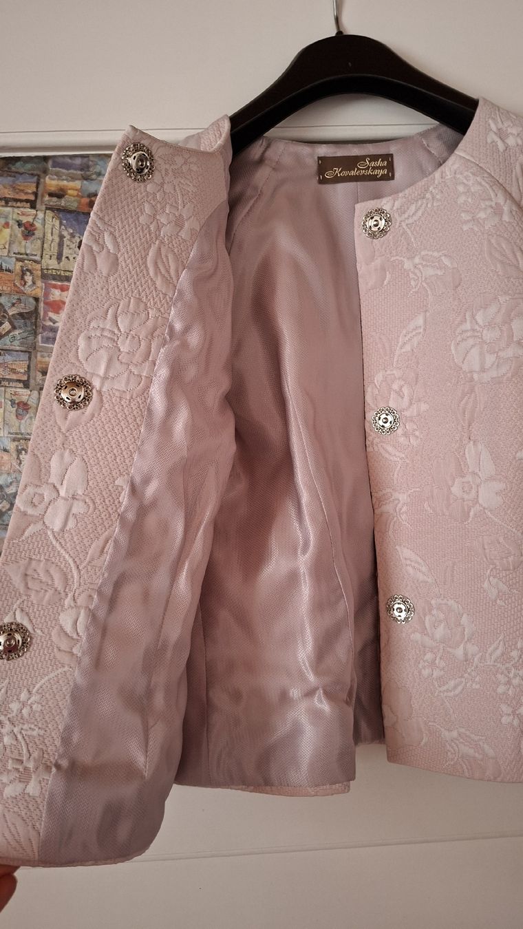 Giacche: Veste rose poudré, taille 40. – Nuovo (secondo la descrizione) da Sion venduto da fre_cyc2 2