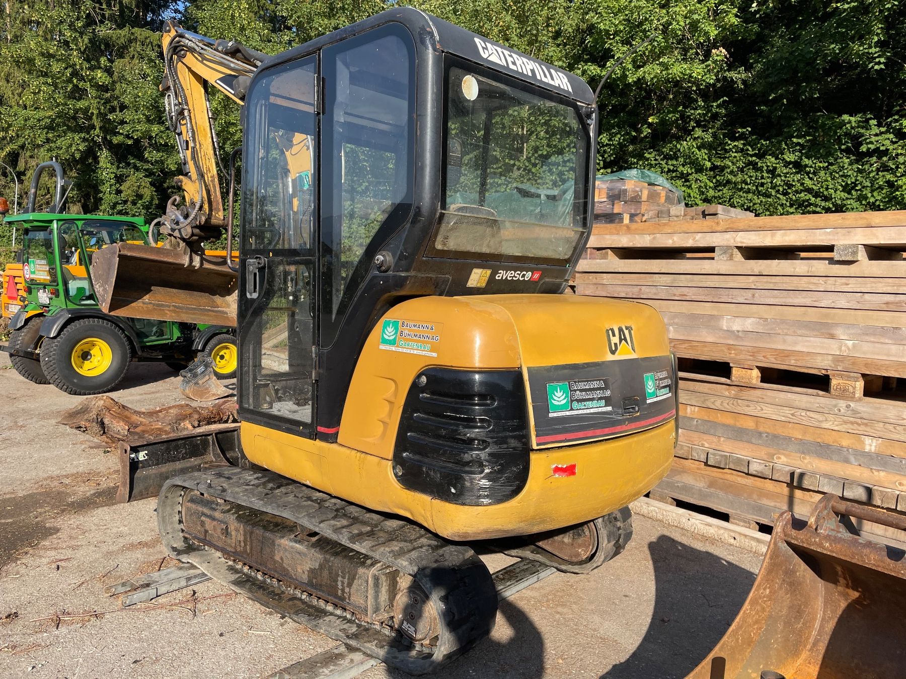 Caterpillar Bagger: Bagger Caterpillar 302.5 – Defekt aus Thierachern von Bernhard02 1