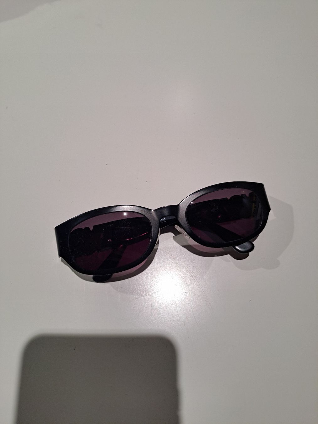 Saint Laurent Occhiali & Lenti: Lunettes de soleil YSL "Vintage" – Usato da Valeyres-sous-Montagny venduto da Romy. 2
