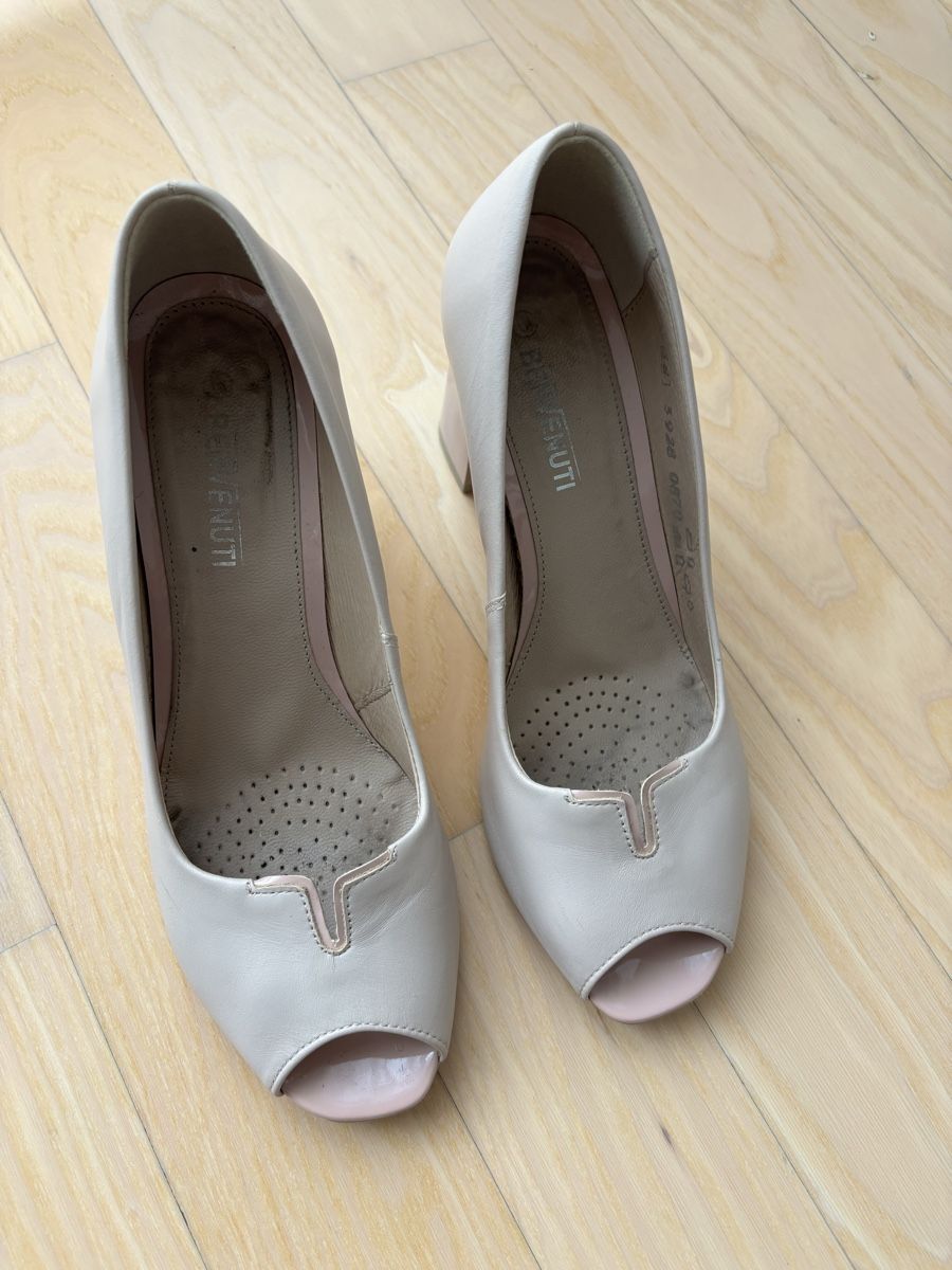 Damenschuhe: Pumps von Benvenuti aus echtem Leder, Gr. 38 – Gebraucht aus Winterthur von kov_5bpv