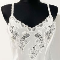 Unterrock weiss Gr. 40 Nylon mit Spitzenapplikationen 1970s