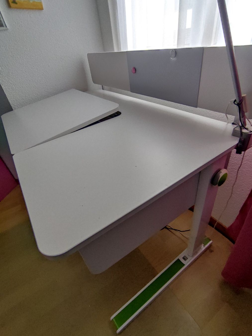 Moll Scrivanie: Moll Schreibtisch Champion inkl Panel – Usato da Dagmersellen venduto da L.Ga. 1