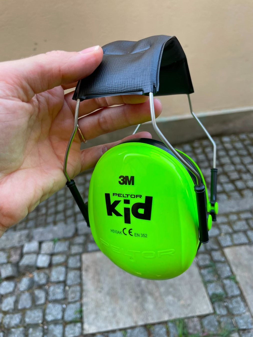 Protezione per viso e udito: 3M Peltor Kid Gehörschutz – Usato da Basel venduto da marcvo
