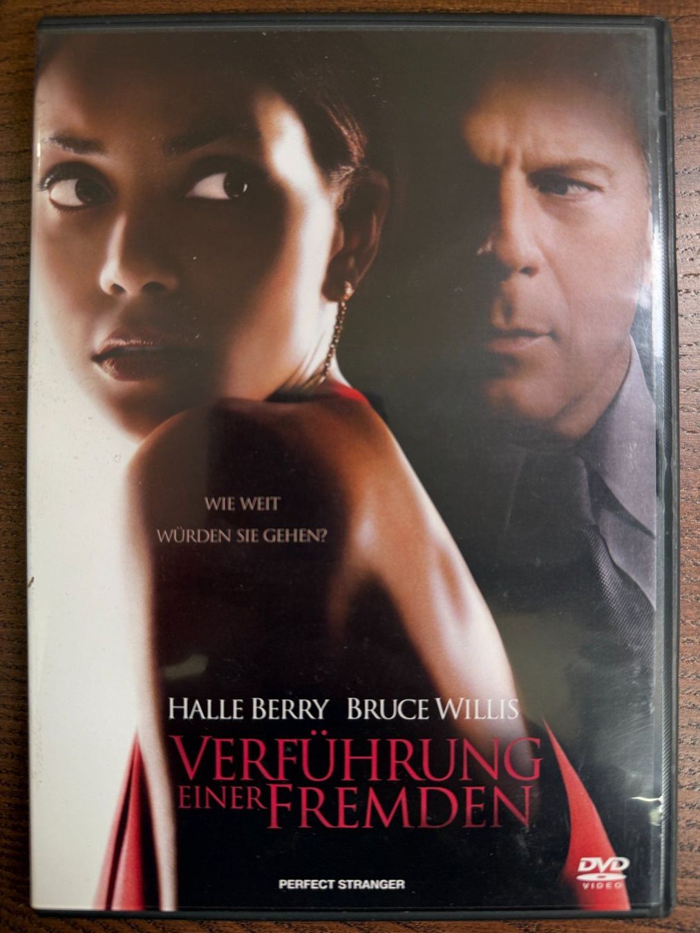 Tous les DVDs: Verführung einer Fremden – D'occasion à Zürich par FilmFreunde