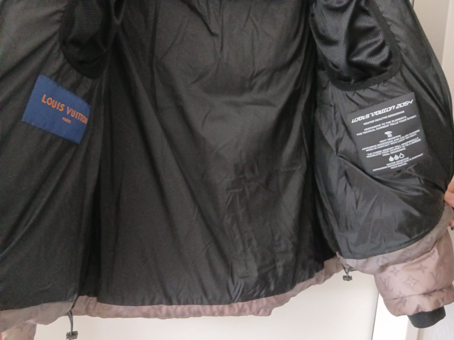 Vestes: Veste taille – D'occasion à Genève par GenevaArtsCollectors 1