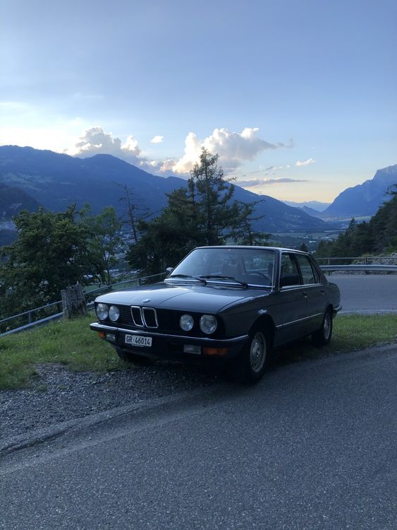 BMW 520 I E28