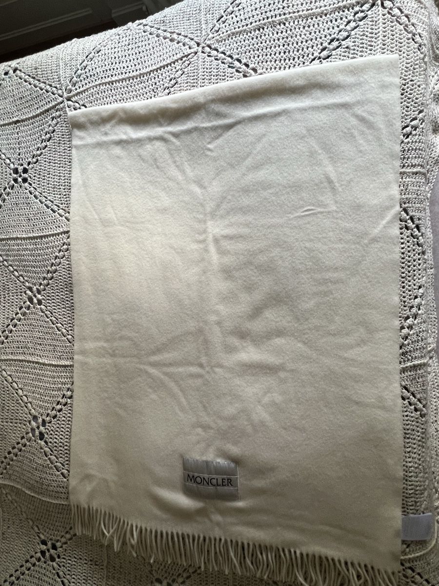 Moncler Foulard & Sciarpe: MONCLER Schal weiss – Nuovo e nell'imballaggio originale da Meilen venduto da Philin8037 3